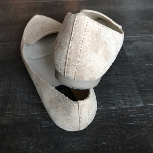 Jones New York 6.5M Nude Flats - Picture 3 of 8